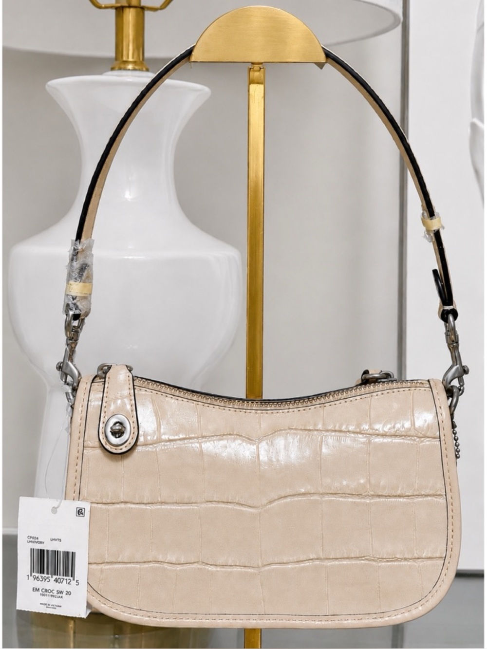 COACH Embossed Crocodile Swinger Bag 20, SILVER/ IVORY